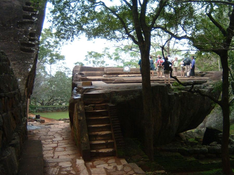 Suzanna Travels to Sri Lanka